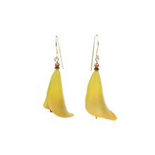 Load image into Gallery viewer, Laura Tabakman Calla Earrings
