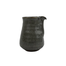 Load image into Gallery viewer, Willi Singleton Small Spouted Vessel
