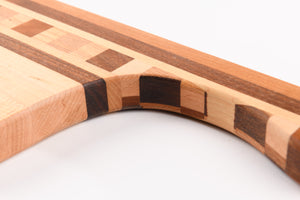 Robert Bishop Cutting Board w/Handle #22-107