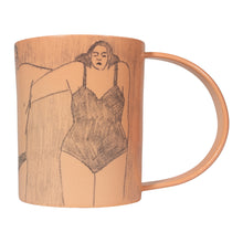 Load image into Gallery viewer, Pin-yuan Tung Orange Hug Mug
